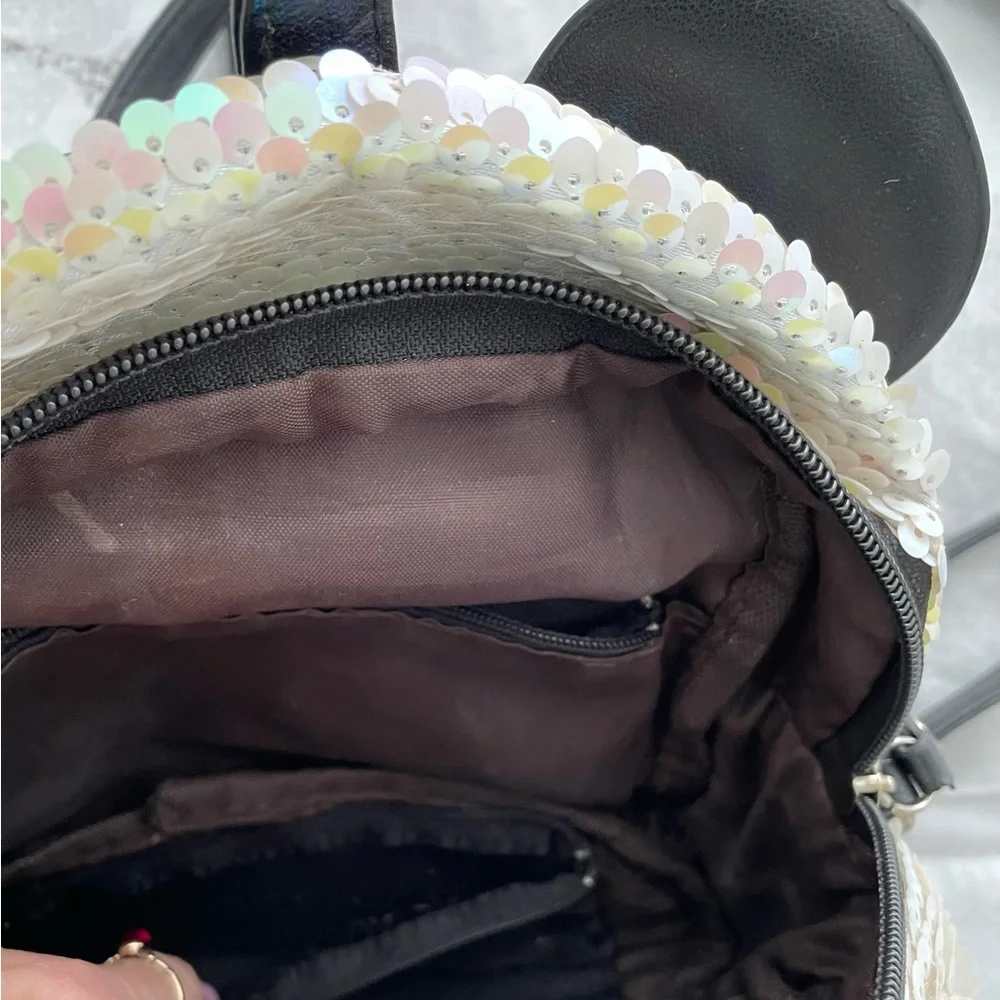 D&R Daren Piju sequins white and pink backpack party black back removable straps